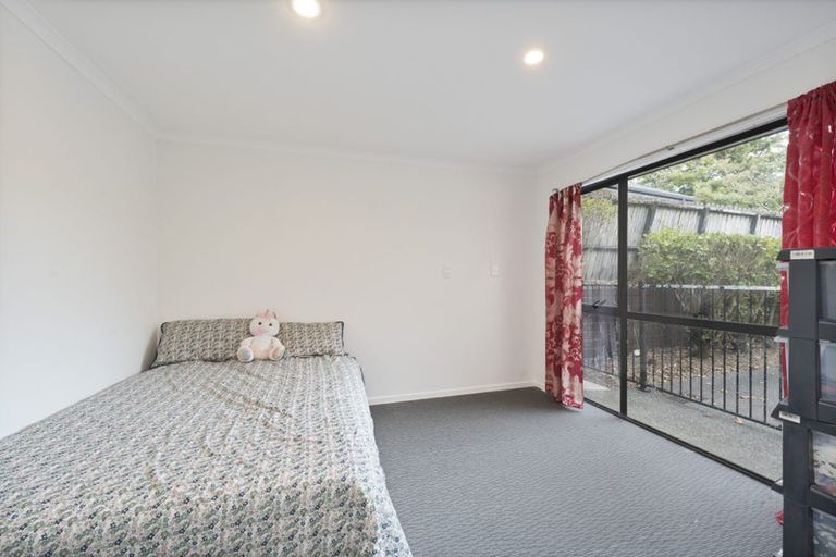 Photo of property in 15 Lake Panorama Drive, Henderson, Auckland, 0612