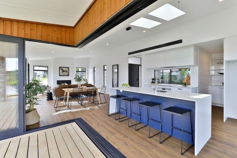 Photo of property in 20 Ridge Drive, Omokoroa, 3114