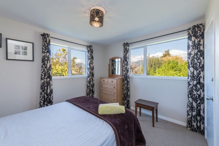 Photo of property in 66 Queens Road, Stepneyville, Nelson, 7010