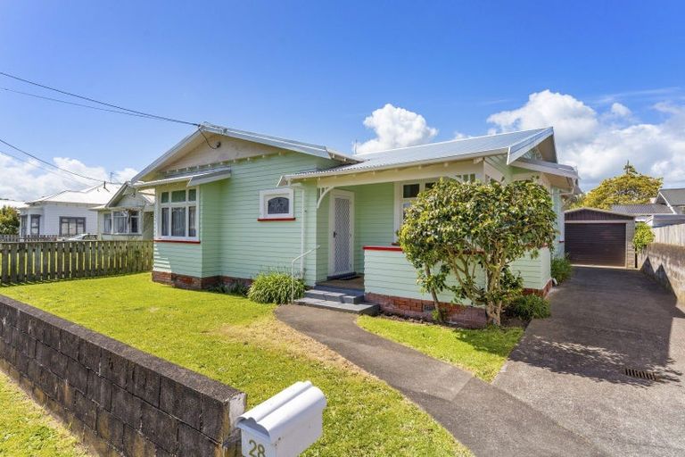 Photo of property in 28 Niblett Street, Whanganui, 4500