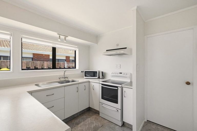 Photo of property in 2 Marwood Place, Mount Maunganui, 3116