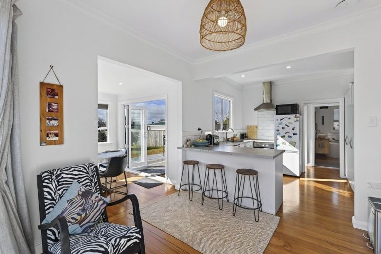 Photo of property in 319 Carrington Street, Vogeltown, New Plymouth, 4310