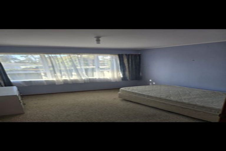 Photo of property in 98 Ennis Avenue, Pakuranga Heights, Auckland, 2010