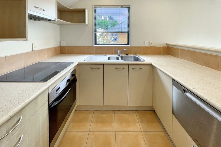 Photo of property in 2/346 The Parade, Island Bay, Wellington, 6023