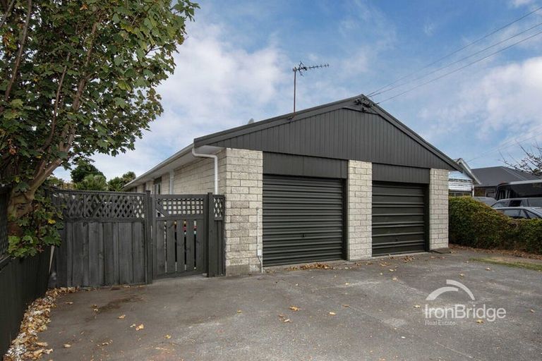 Photo of property in 1/35 Estuary Road, New Brighton, Christchurch, 8061