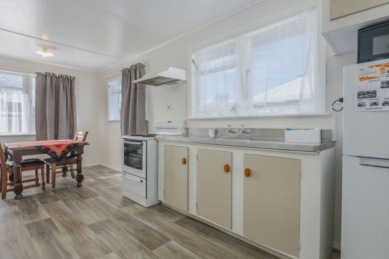 Photo of property in 106 Vogel Street, Woodville, 4920