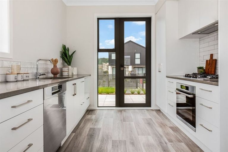 Photo of property in 6 Tokitoki Way, Kenepuru, Porirua, 5022