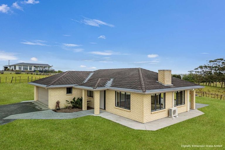 Photo of property in 667 Pahi Road, Pahi, Paparoa, 0571
