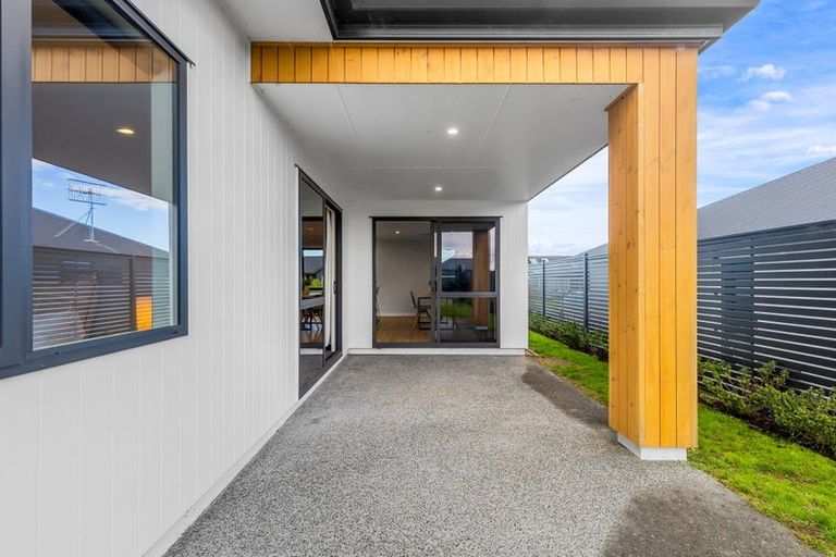 Photo of property in 33 Ngaru Crescent, Wharewaka, Taupo, 3330