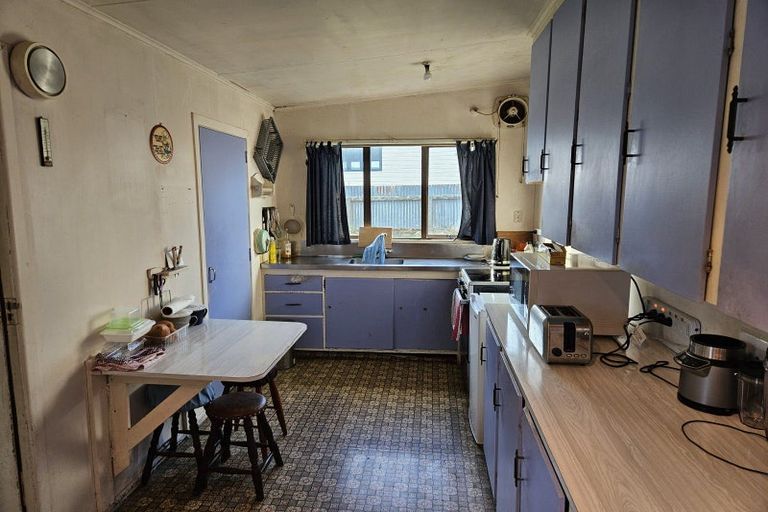 Photo of property in 26 Lanark Street, Balclutha, 9230