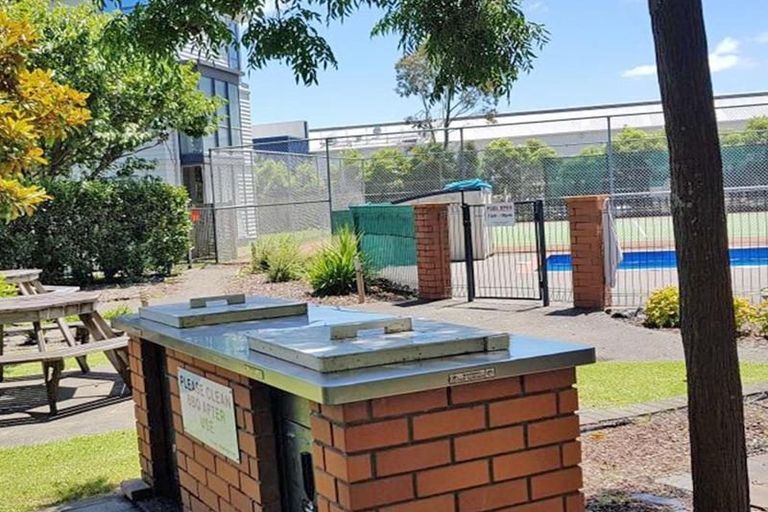 Photo of property in 3j/10 Crown Lynn Place, New Lynn, Auckland, 0600