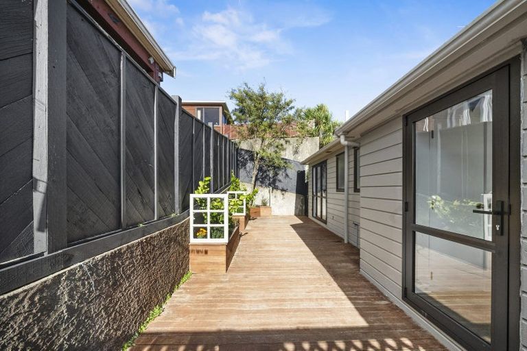 Photo of property in 115b Washington Avenue, Brooklyn, Wellington, 6021