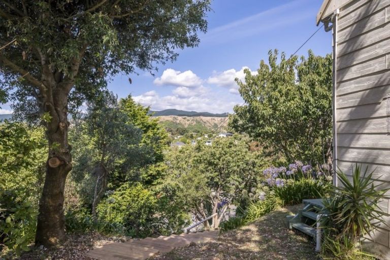 Photo of property in 51 Renown Road, Raumati South, Paraparaumu, 5032