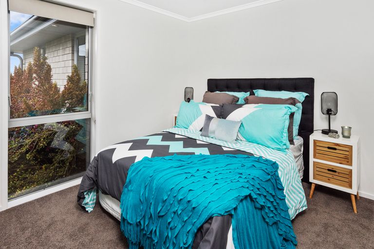 Photo of property in 4 Mcneish Place, Pokeno, 2402