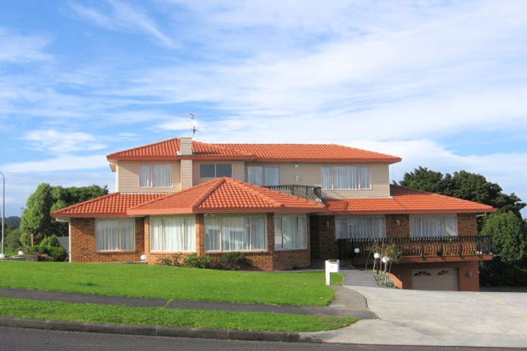 Photo of property in 18 Calluna Crescent, Totara Heights, Auckland, 2105