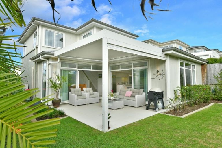 Photo of property in 65 Panorama Heights, Orewa, 0931