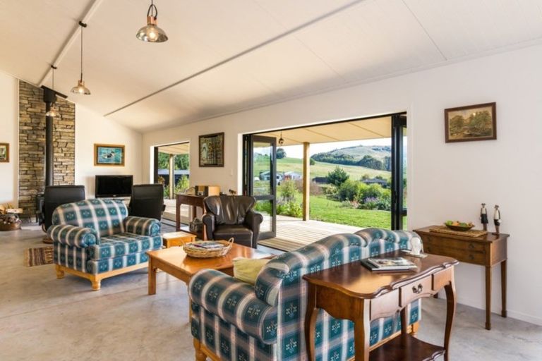 Photo of property in 1/142 Mapara Road, Acacia Bay, Taupo, 3385