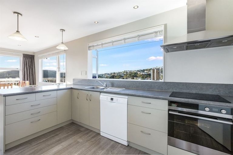 Photo of property in 6 Langwell Place, Papakowhai, Porirua, 5024