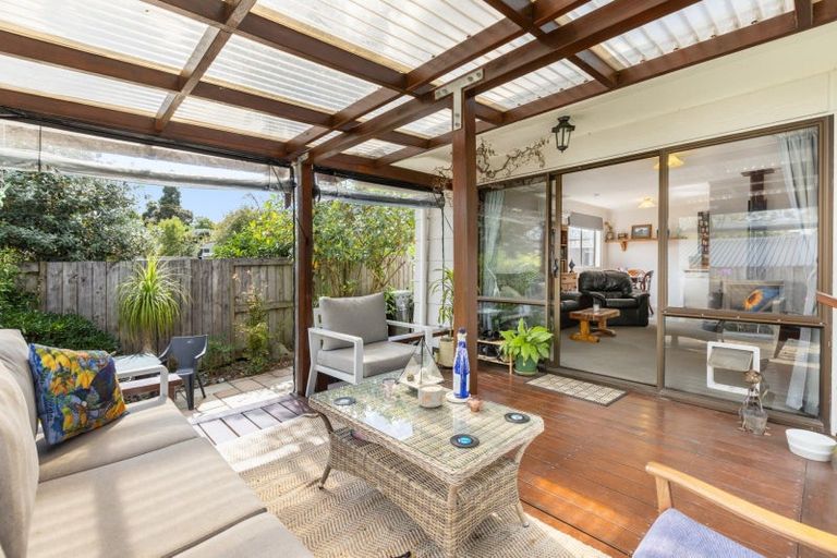 Photo of property in 6 Pokapu Place, Bethlehem, Tauranga, 3110