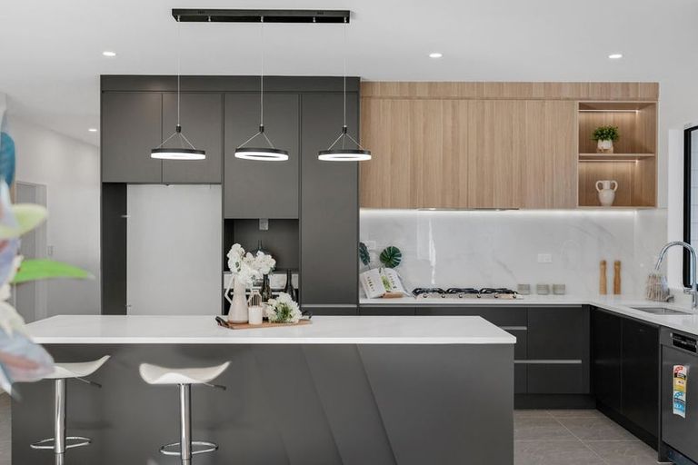 Photo of property in 2 Spudman Rise, Pukekohe, 2120