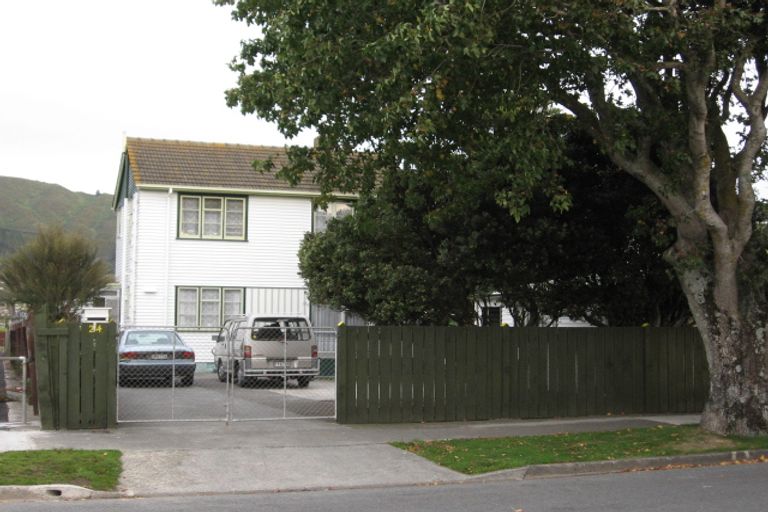 Photo of property in 24 Chapman Crescent, Naenae, Lower Hutt, 5011