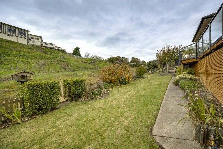 Photo of property in 12 Rochfort Road, Havelock North, 4130