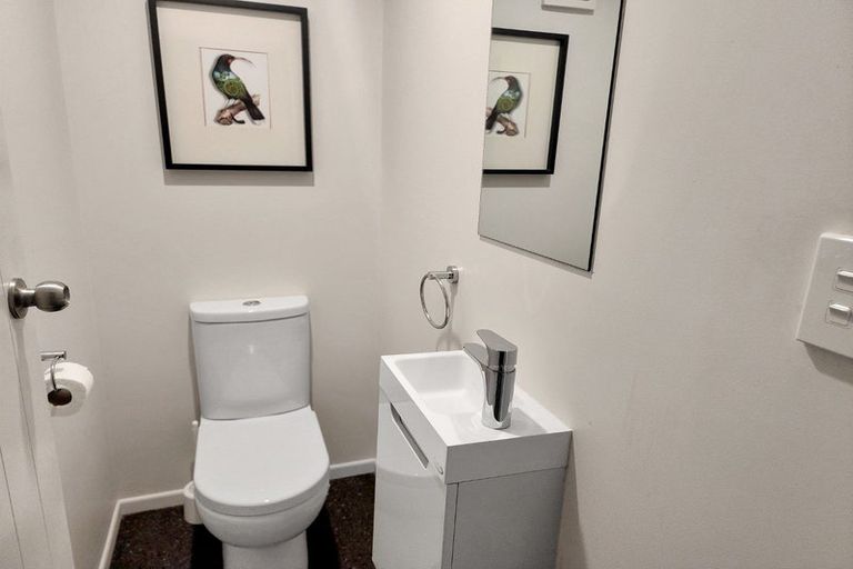 Photo of property in 6 Fitzroy Road, Bluff Hill, Napier, 4110