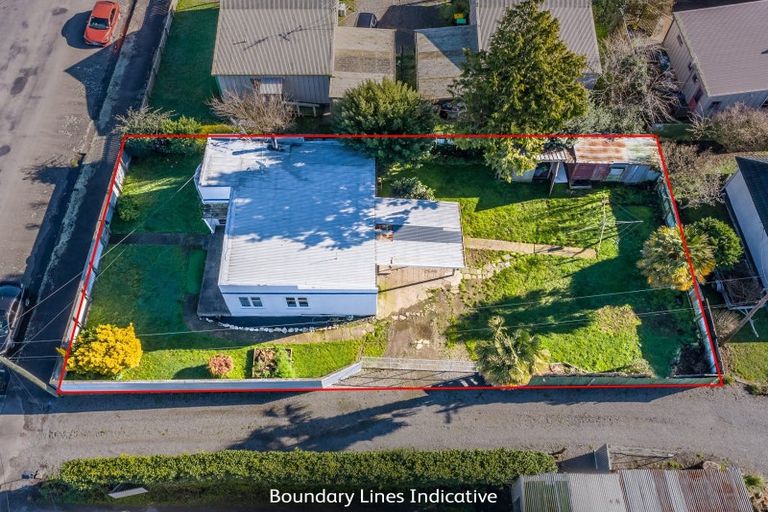 Photo of property in 66 Pembroke Street, Carterton, 5713