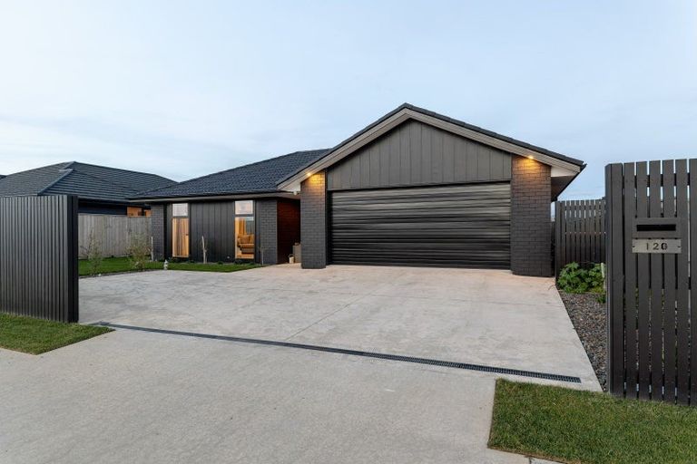 Photo of property in 120 Churcher Street, Maewa, Feilding, 4702