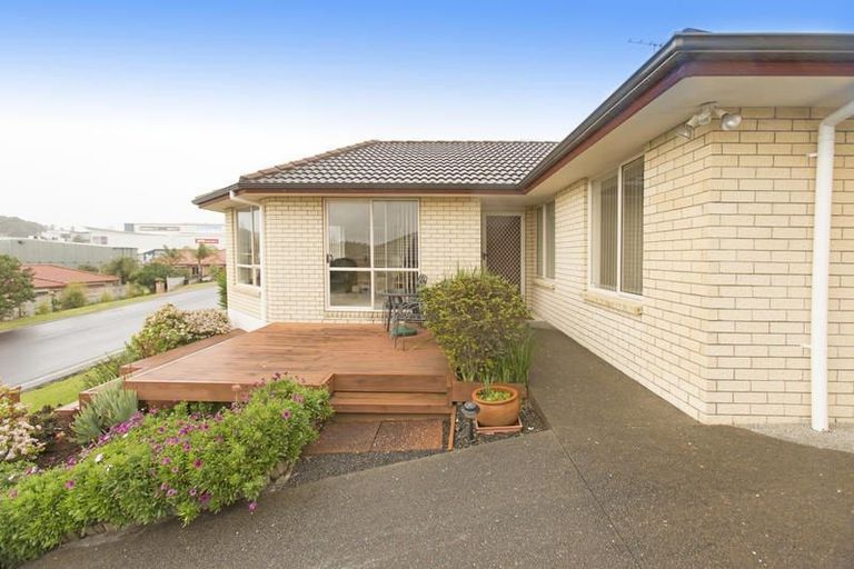 Photo of property in 54 Elan Place, Stanmore Bay, Whangaparaoa, 0932