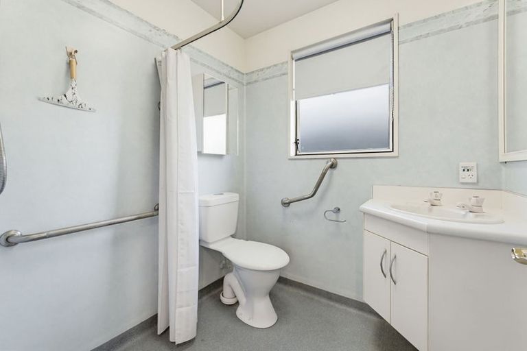 Photo of property in 2/1a Chalmers Street, Highfield, Timaru, 7910