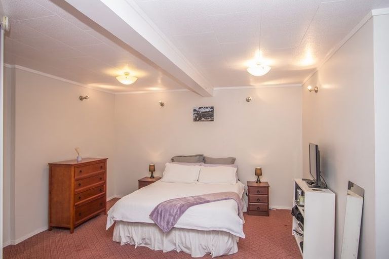 Photo of property in 13 Reynolds Place, Torbay, Auckland, 0630