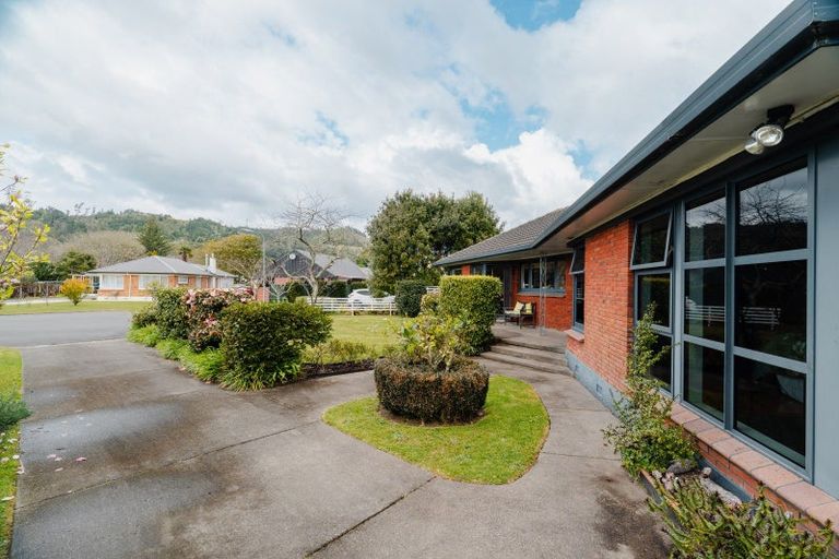 Photo of property in 10 Halberg Crescent, Whakatane, 3120