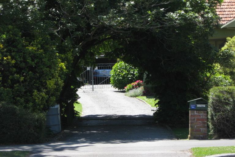 Photo of property in 245 Edgeware Road, Edgeware, Christchurch, 8013