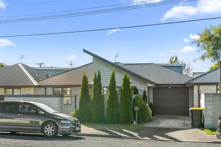 Photo of property in 96b Packe Street, Edgeware, Christchurch, 8013