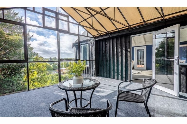 Photo of property in 363 Centaurus Road, Hillsborough, Christchurch, 8022