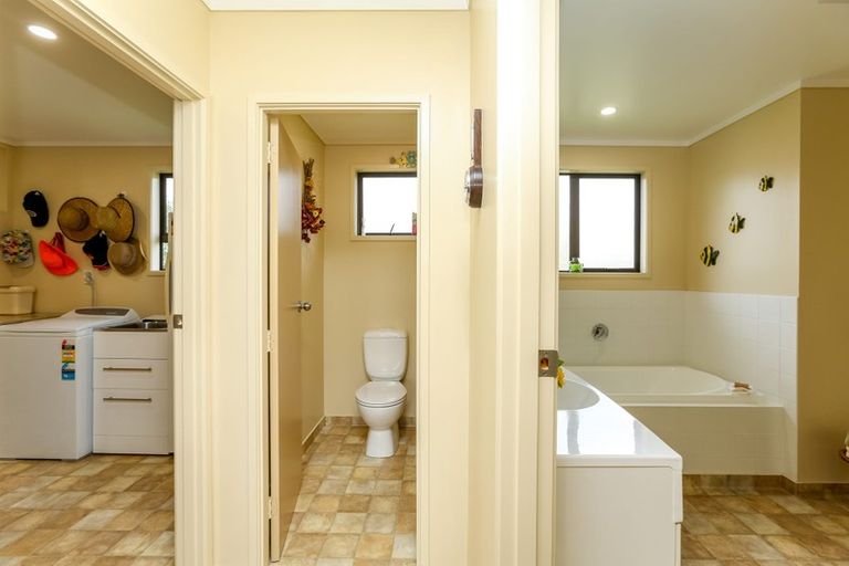 Photo of property in 210 Smart Road, Hillsborough, New Plymouth, 4372