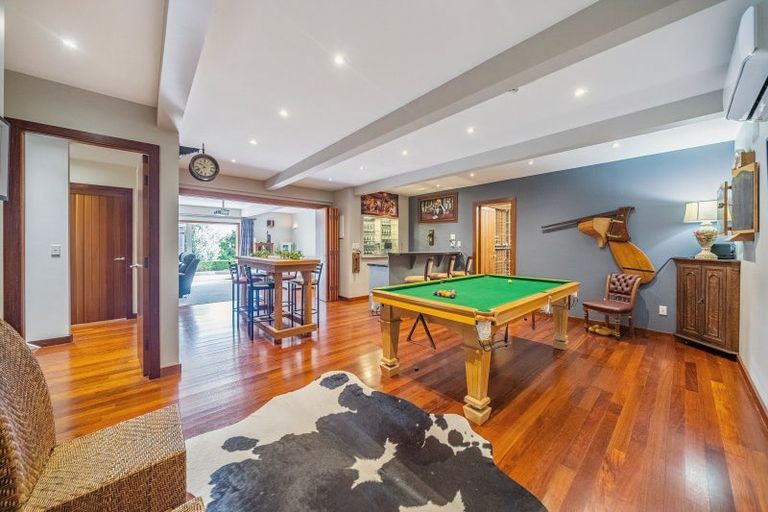 Photo of property in 62 Kiriwai Road, Paremata, Porirua, 5024