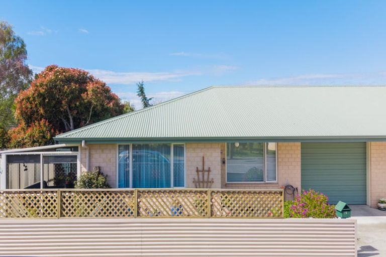 Photo of property in 5 Herbert Street, Waimate, 7924