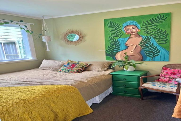 Photo of property in 114 Holloway Road, Aro Valley, Wellington, 6021