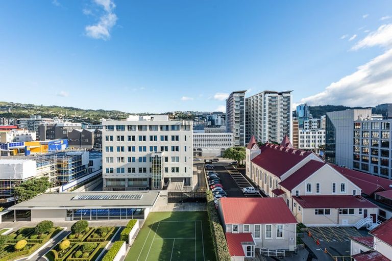 Photo of property in Sanctum Apartment, 10 Ebor Street, Te Aro, Wellington, 6011
