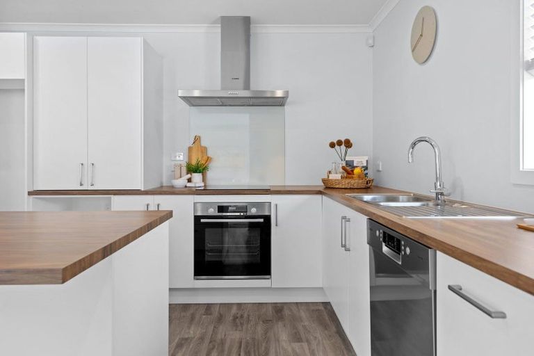 Photo of property in 13a Dickson Road, Papamoa Beach, Papamoa, 3118