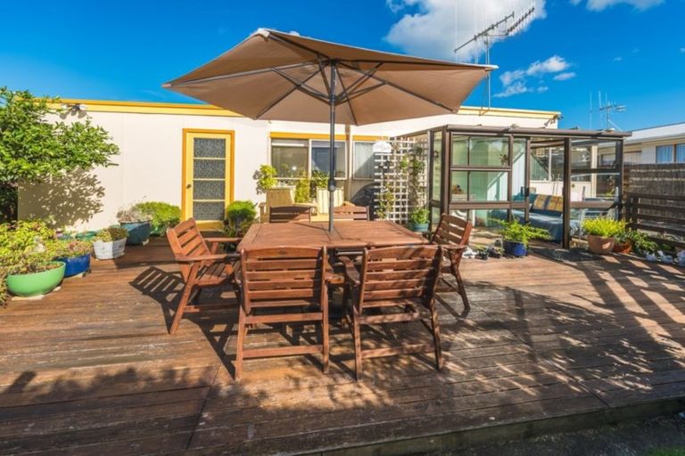 Photo of property in 15 Akepiro Place, Tawhero, Whanganui, 4501
