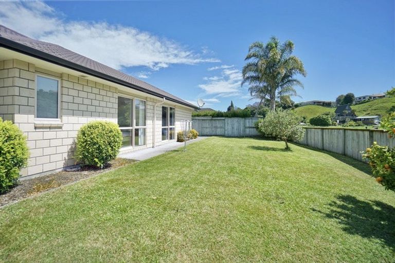 Photo of property in 8a Cannell Farm Drive, Te Puke, 3119