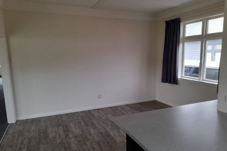 Photo of property in 38 Miro Street, Takaro, Palmerston North, 4410