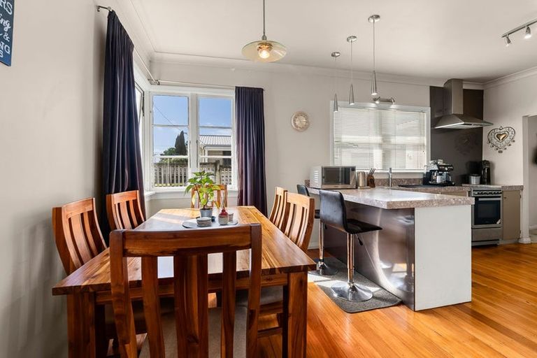 Photo of property in 66 Doone Street, Lynmouth, New Plymouth, 4310