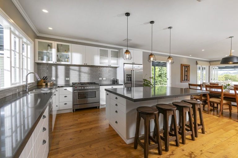 Photo of property in 33 Cable Road, Waimauku, 0881