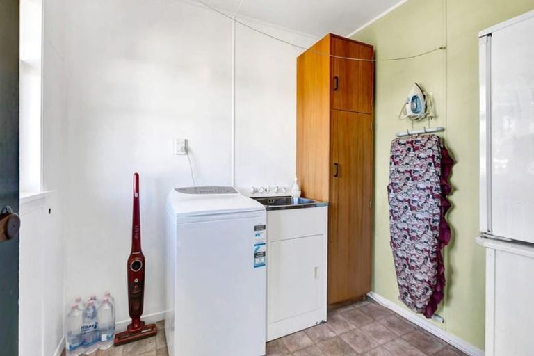 Photo of property in 9a Chilman Street, Strandon, New Plymouth, 4312