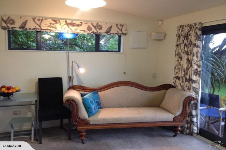 Photo of property in 25 Keven Road, Clarks Beach, Pukekohe, 2679