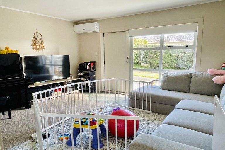 Photo of property in 11a Rapallo Place, Farm Cove, Auckland, 2012